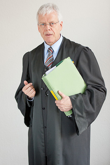 Vertretung vor Gericht - Rolf Rebe